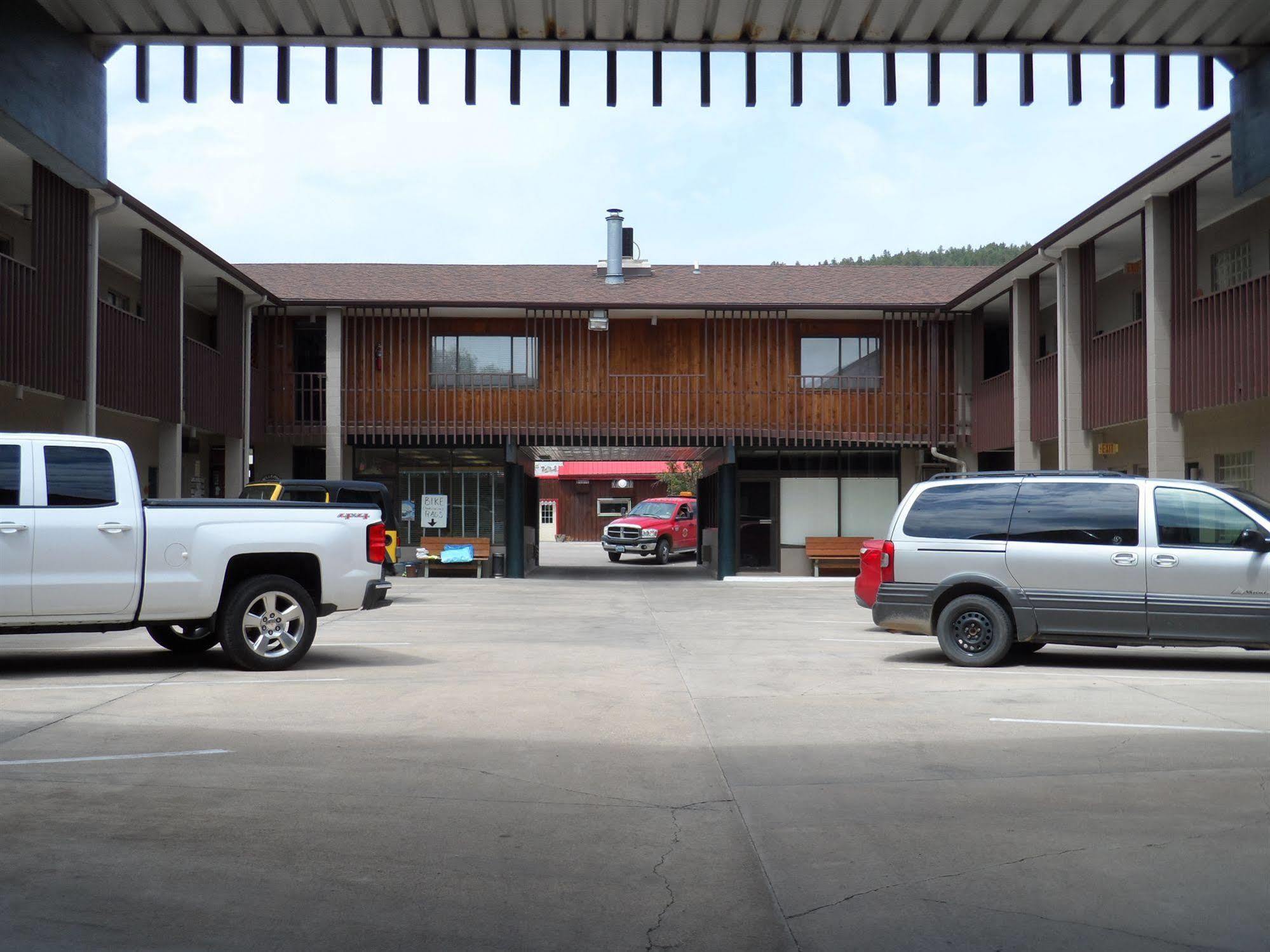 Bear Lodge Motel Sundance Kültér fotó